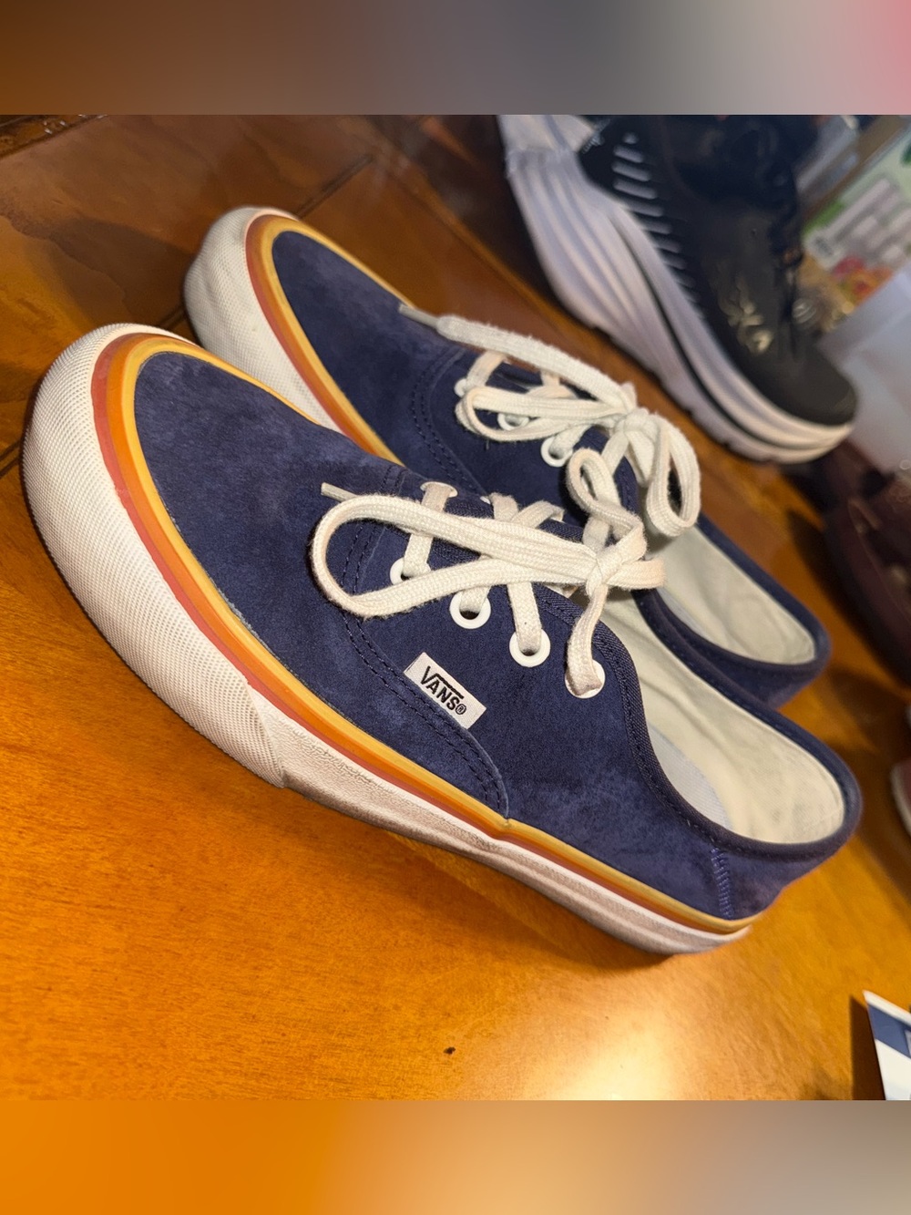 Vans Ultracush Classic Low-Top Suede Sneakers